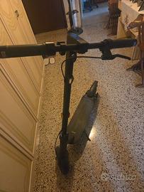 monopattino elettrico ninebot g2MAX