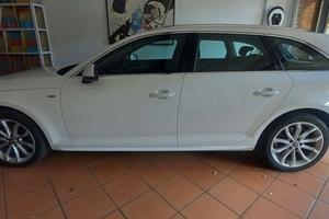 AUDI A4 AVANT SPORT LINE