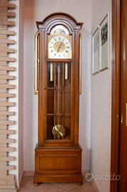 orologio a colonna da terra