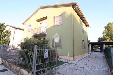 PORZIONE DI BIFAMILIARE A MARMIROLO