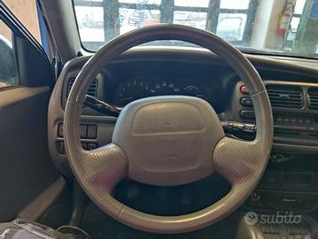 Volante SUZUKI GRAND VITARA del 1999