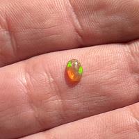 Cabochon opale etiope tondo