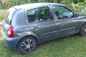 Renault Clio in buono stato 