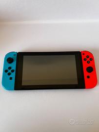 Nintendo Switch Blu E Rossa con Accessori