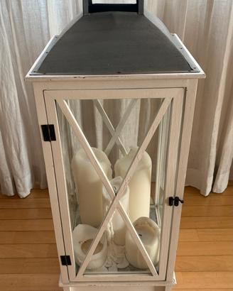 Lanterna MDM in legno bianco e metallo grigio