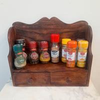 Mensola portaspezie in legno