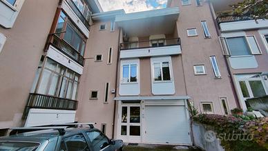 Villa a schiera nella servitissima Via Carducci