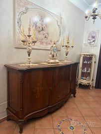 Mobile basso e credenza