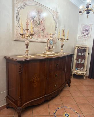 Mobile basso e credenza