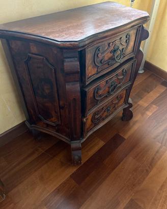 comodini vintage anni ’80 stile antico
