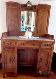 Mobile antico con specchio arredamento per camera