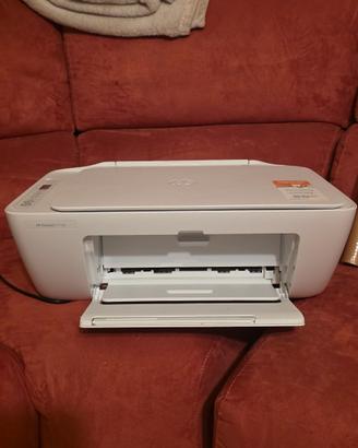 Stampante HP DeskJet 2710e