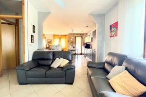 BIFAMILIARE A LA LOGGIA