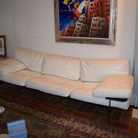 Divano modello Diesis di B&B Italia