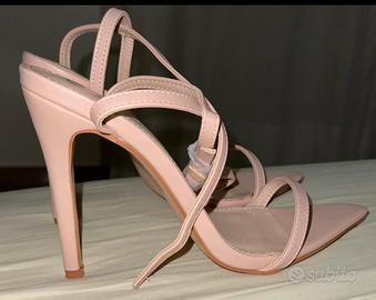 Sandali con il tacco  eleganti