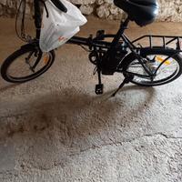 Bicicletta elettrica nuova di zecca
