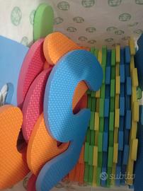   contenitori termici, riduttore lettino,tappeto 