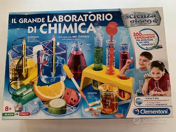 Il grande laboratorio di chimica
