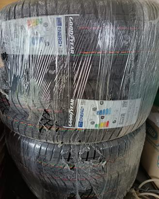 GoodYear Vector 4 Stagioni G3 195/65 R15 95V Nuove