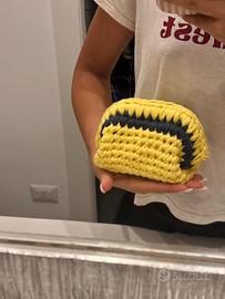 Mini borsa in crochet bicolor