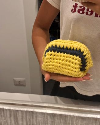 Mini borsa in crochet bicolor