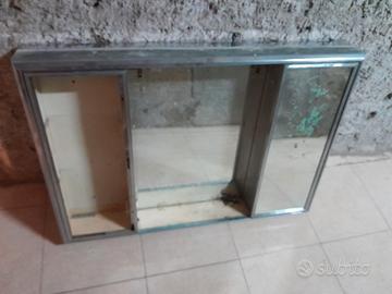 Pensile per bagno in acciaio con specchi 