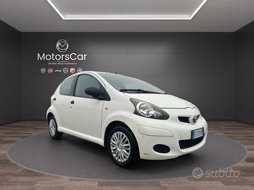 TOYOTA Aygo 1.0 12V VVT-i 5p. Deep Ocean Conn.