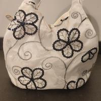 Borsa bianca con strass