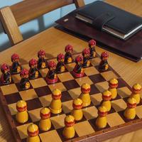 Scacchiera in legno artigianale 