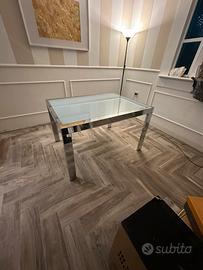 Tavolo acciaio e vetro