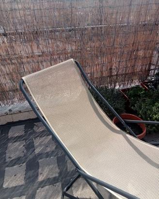 Sedie da esterno,due al prezzo di una