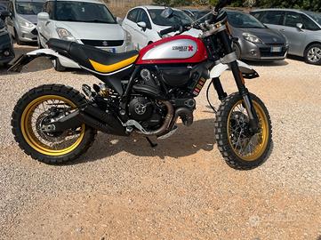 DUCATI Scrambler 800 Desert Sled Red