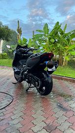 Tmax 560 tech max 2021