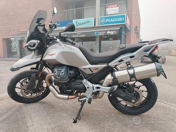 Moto Guzzi V 85 STRADA