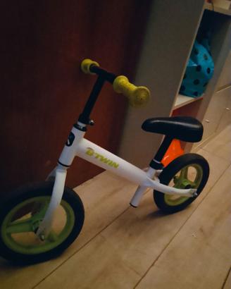Bicicletta senza pedali