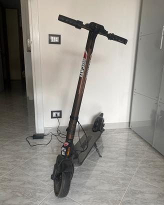 Monopattino Ducati pro 2 Plus