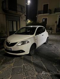 Lancia y 2018 versione gold