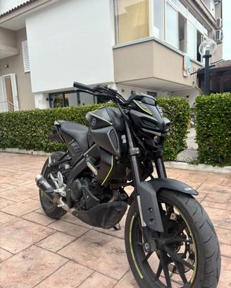 Yamaha mt-125