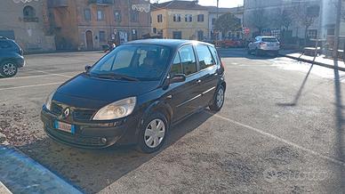 Auto Scenic (venduta)