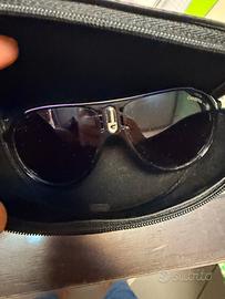 Occhiali da sole Carrera modello Aviator