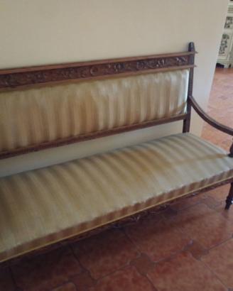 Divano con 2 poltrone