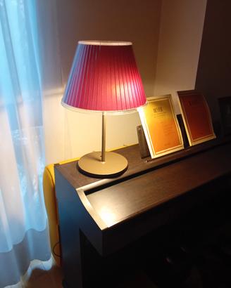 lampada da tavolo di design collezionism