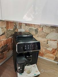 Macchina caffè automatica Philips  latte Go 