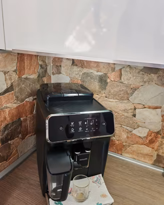 Macchina caffè automatica Philips  latte Go 