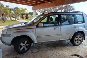Nissan x-trail 4x4 