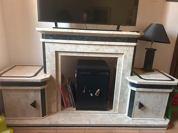 Cornice per camino elettronico con due ante