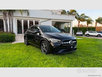 MERCEDES-BENZ GLA 200 d Automatic Premium