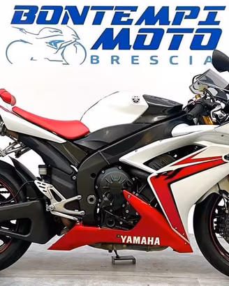 Yamaha YZF R1