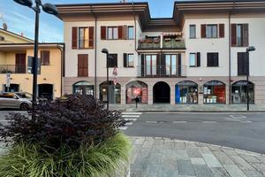 2 LOCALI A CALUSCO D'ADDA