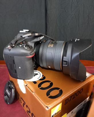 Nikon D7200  4500 scatti 